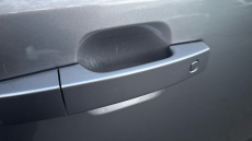 Land Rover Defender 2.0 D240 SE 110 5dr Auto Diesel Estate